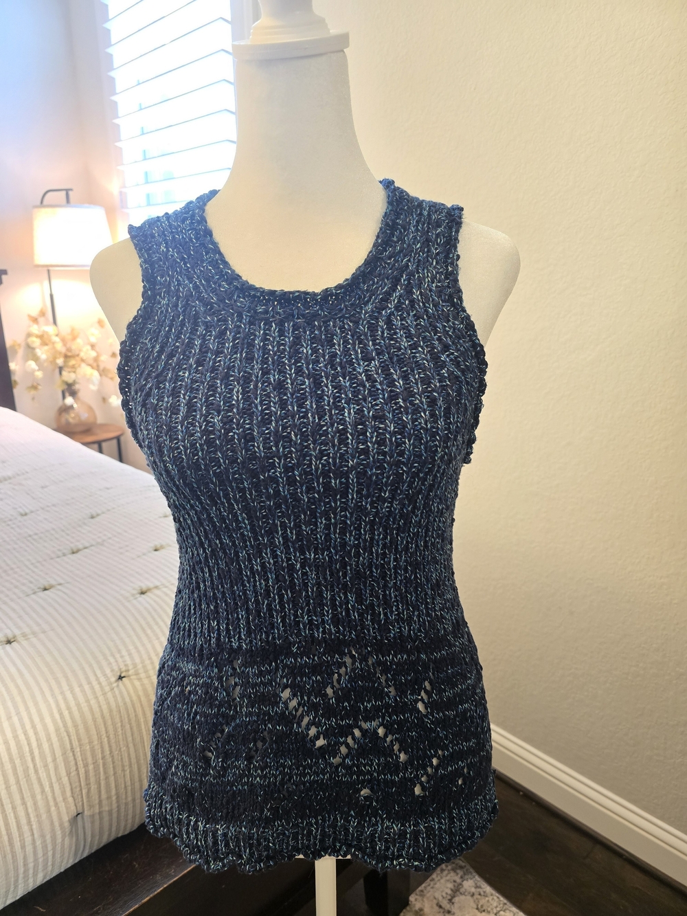 NWT Pilcro Navy and Blue Marled Knit Sweater